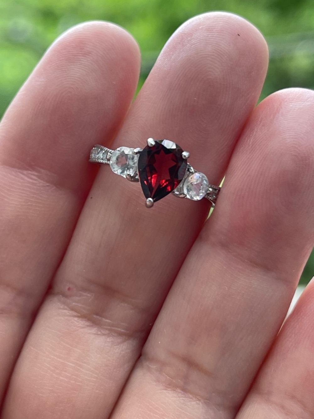 925 Silver Pear-Cut Natural Garnet & Moonstone Ring with CZ Accents Size 5